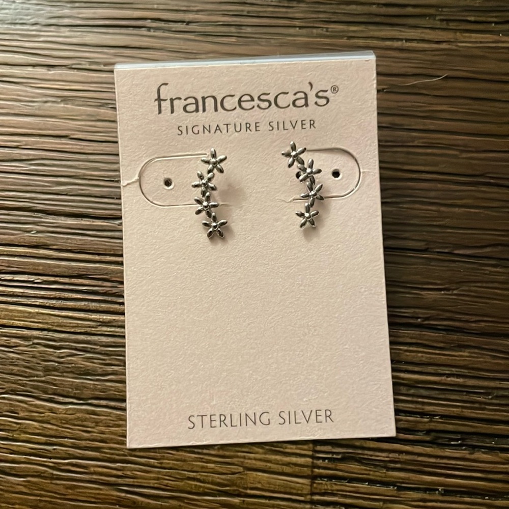 Francesca’s .925 Sterling Silver Curved Flower Earrings